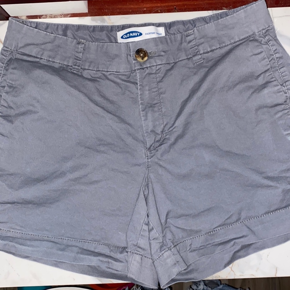Gray old navy shorts